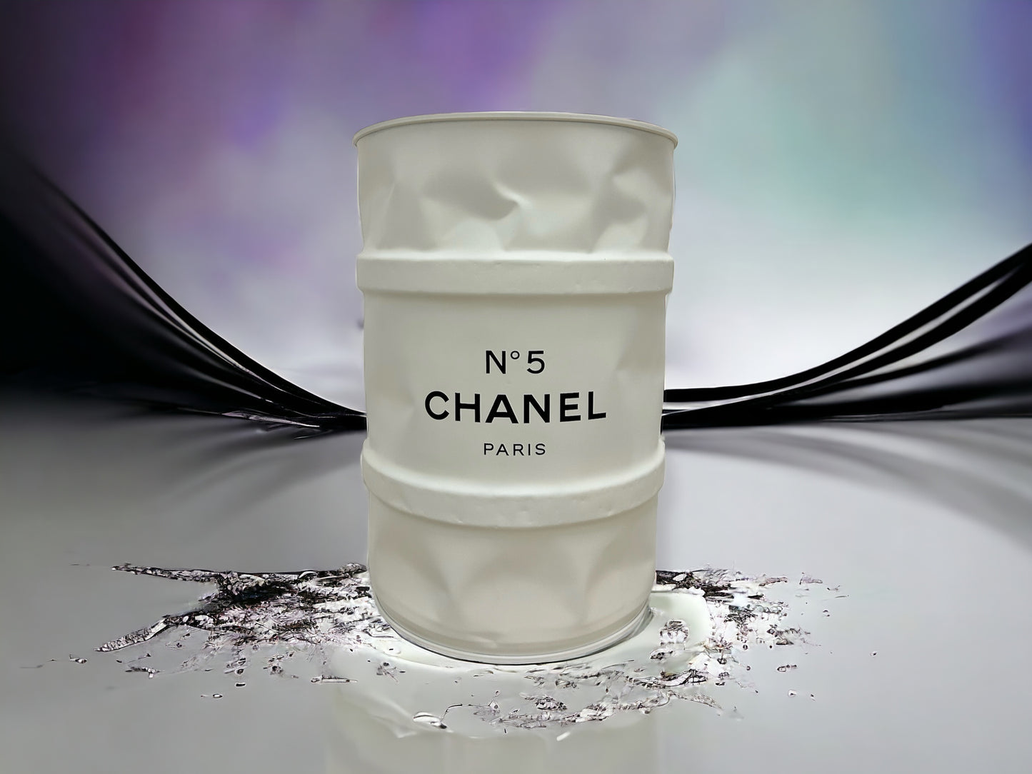 Baril Chanel n°5 blanc de l'artiste wally walid sahraoui popart oeuvre d'art originale et unique au monde  Tonneau personnaliser 