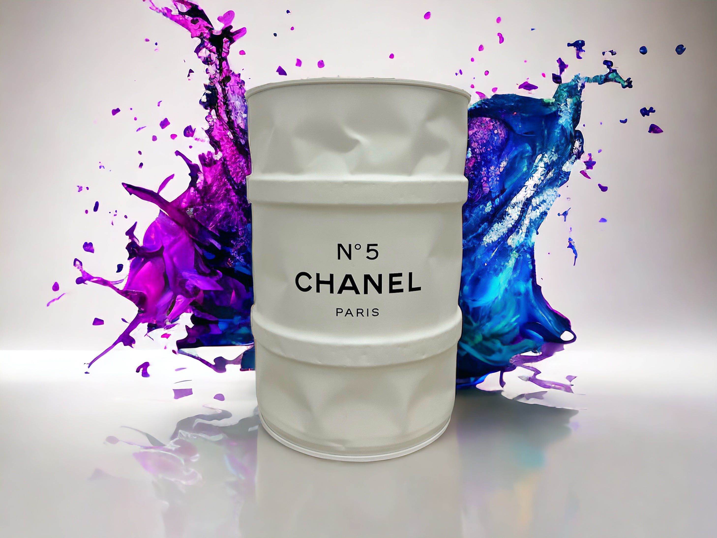 Baril Chanel n°5 blanc  walid sahraoui Wally popart oeuvre d'art tonneau personnaliser 